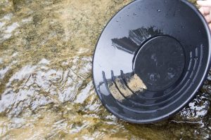 Gold-Panning